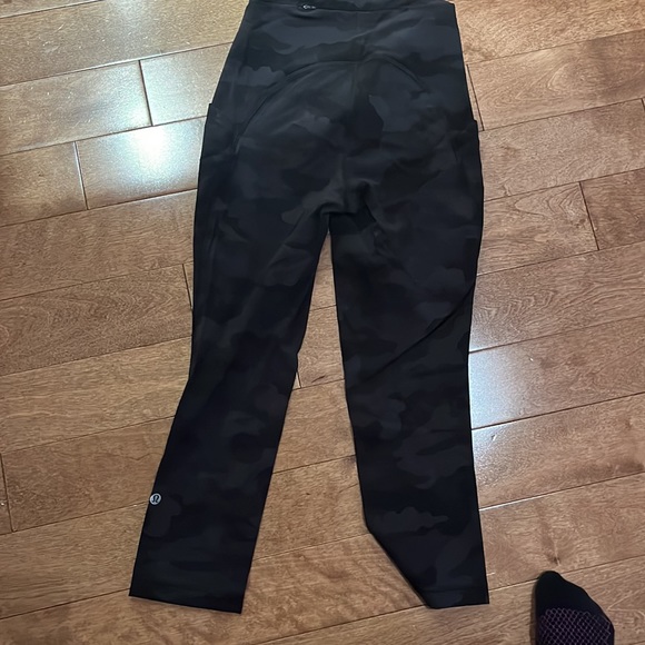 Lululemon swift speed crop legging - Picture 3 of 3